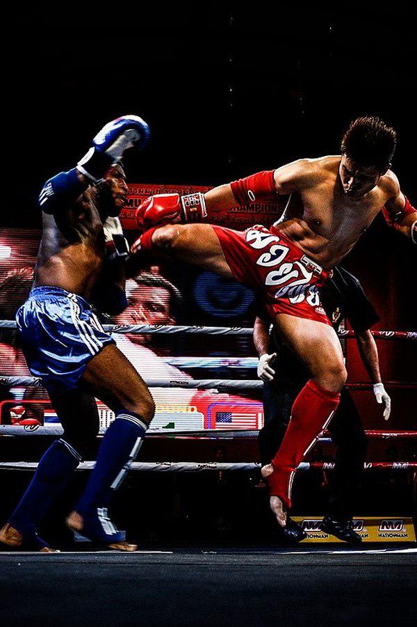 Шоу Muay Thai Night (профессиональный тайский бокс). Москва (Россия)